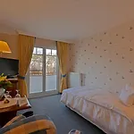 Meerlust 4*