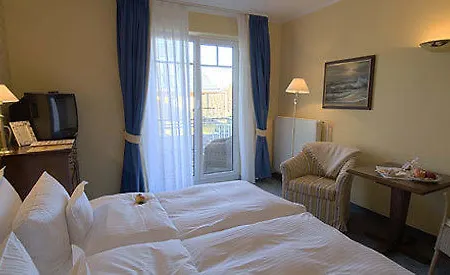 Meerlust Hotell 4*